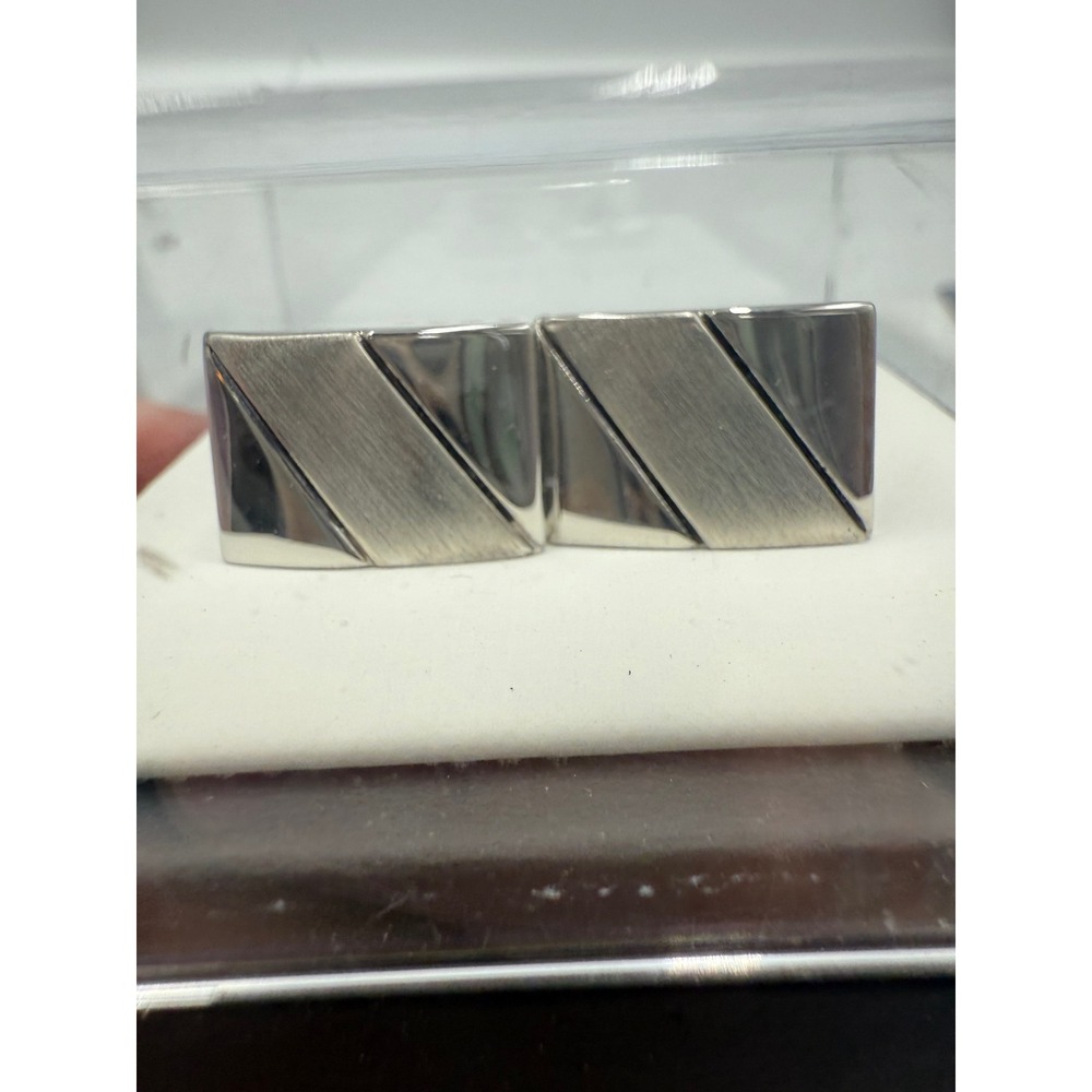 Perry Ellis Portfolio Mens Silver Tone Rectangular‎ Diagonal Stripe Cufflinks